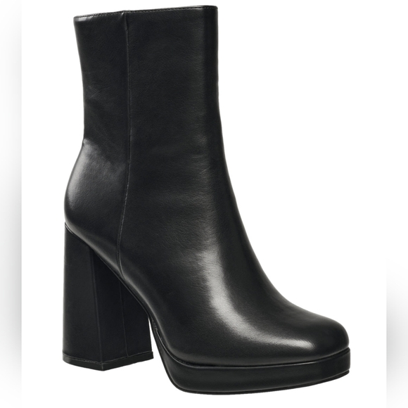 French Connection women's gogo ankle boot, Size 6.0 New with box. - Picture 6 of 12